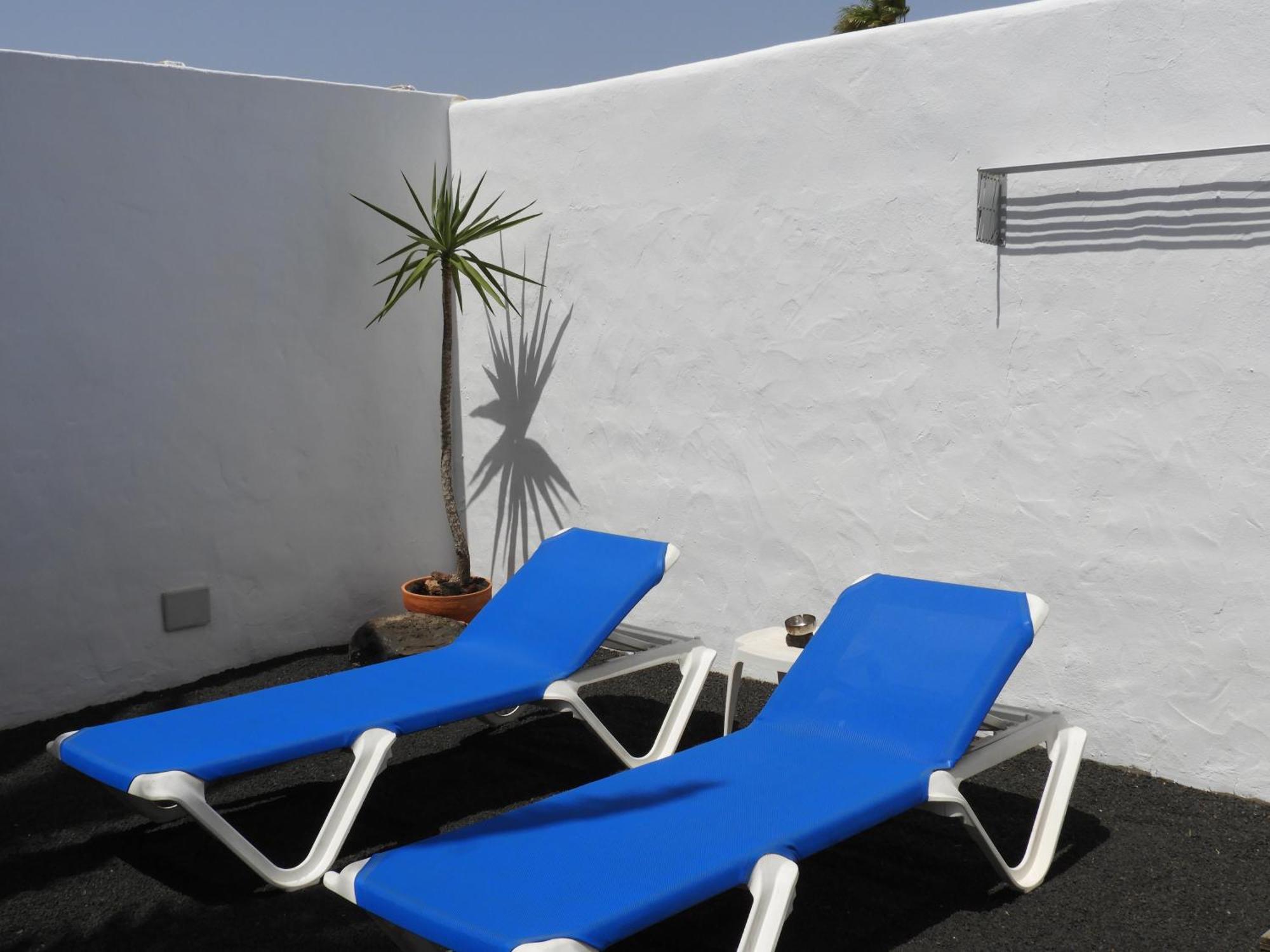Apartamento Las Palmeras Nazaret Екстериор снимка