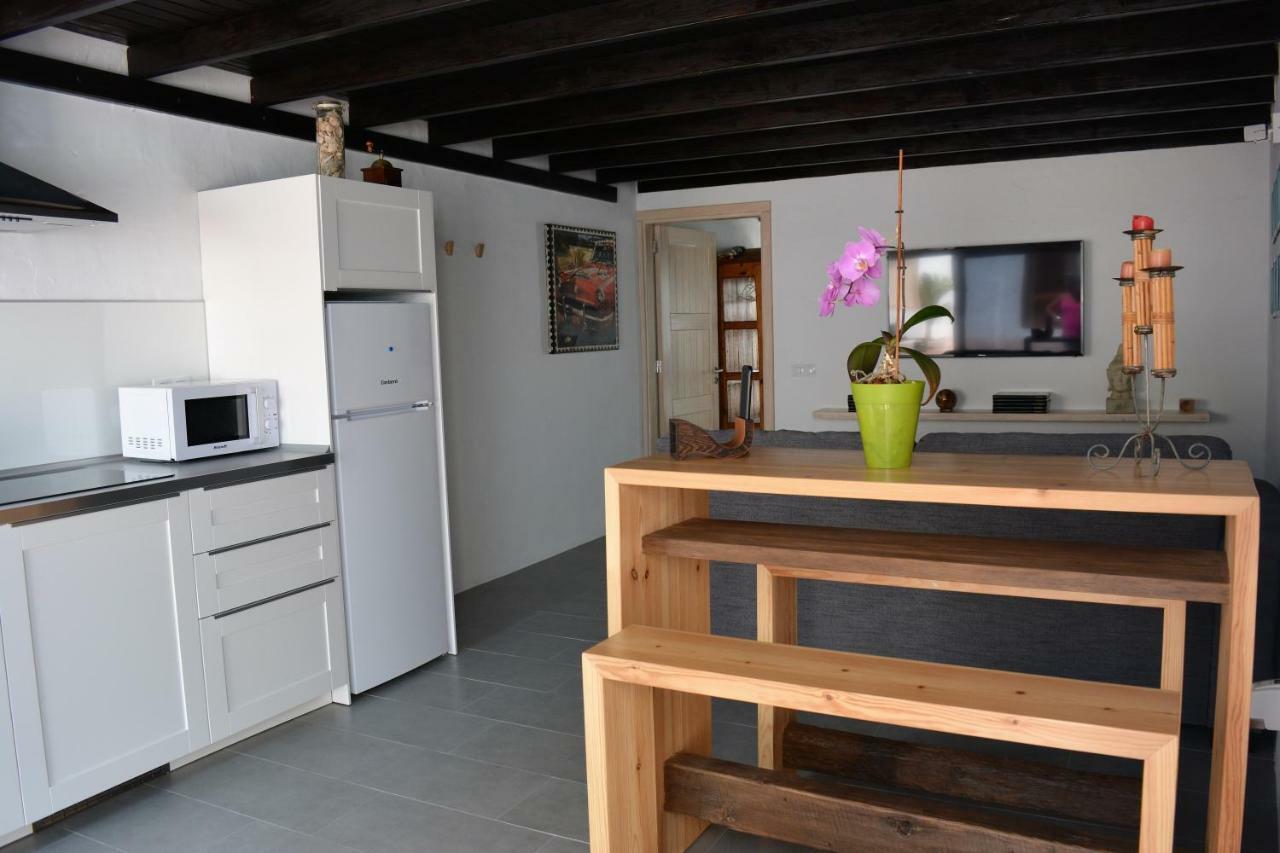 Apartamento Las Palmeras Nazaret Екстериор снимка